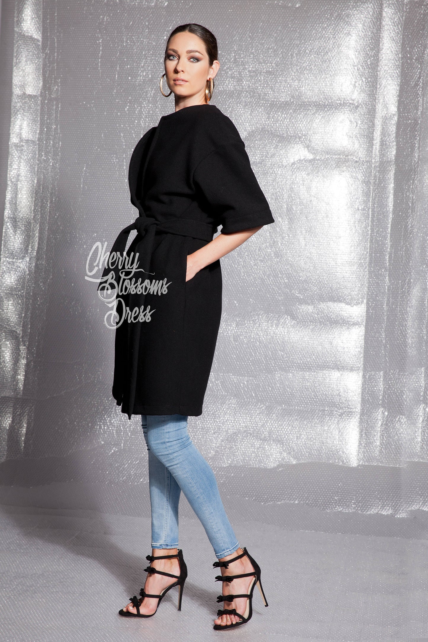 Cashmere Coat With Short Sleeves